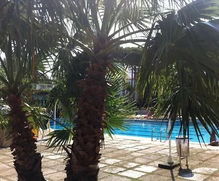 Gri-mar Hotel