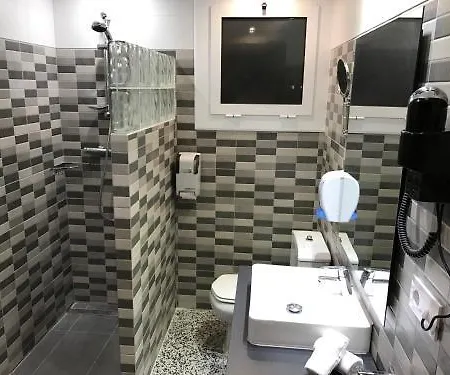 格里玛尔酒店 酒店