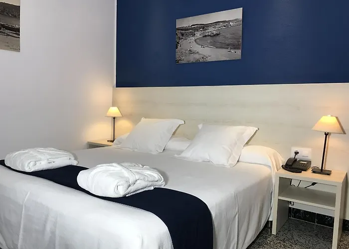Otel Gri-mar Llança